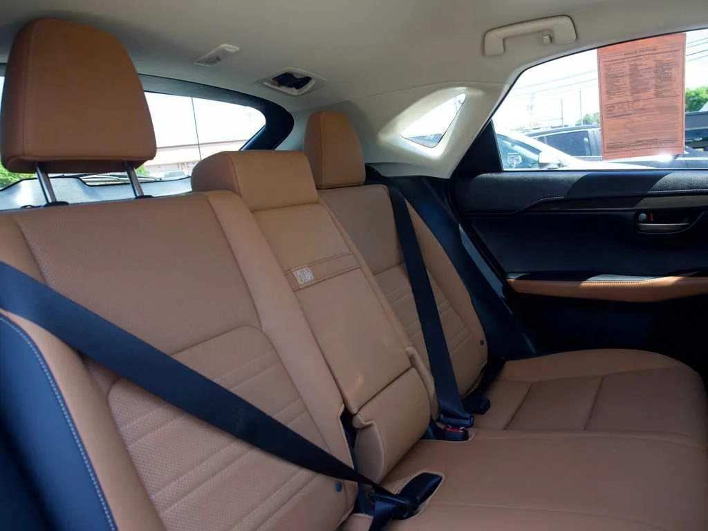 2021 Lexus NX 300 - Photo 31