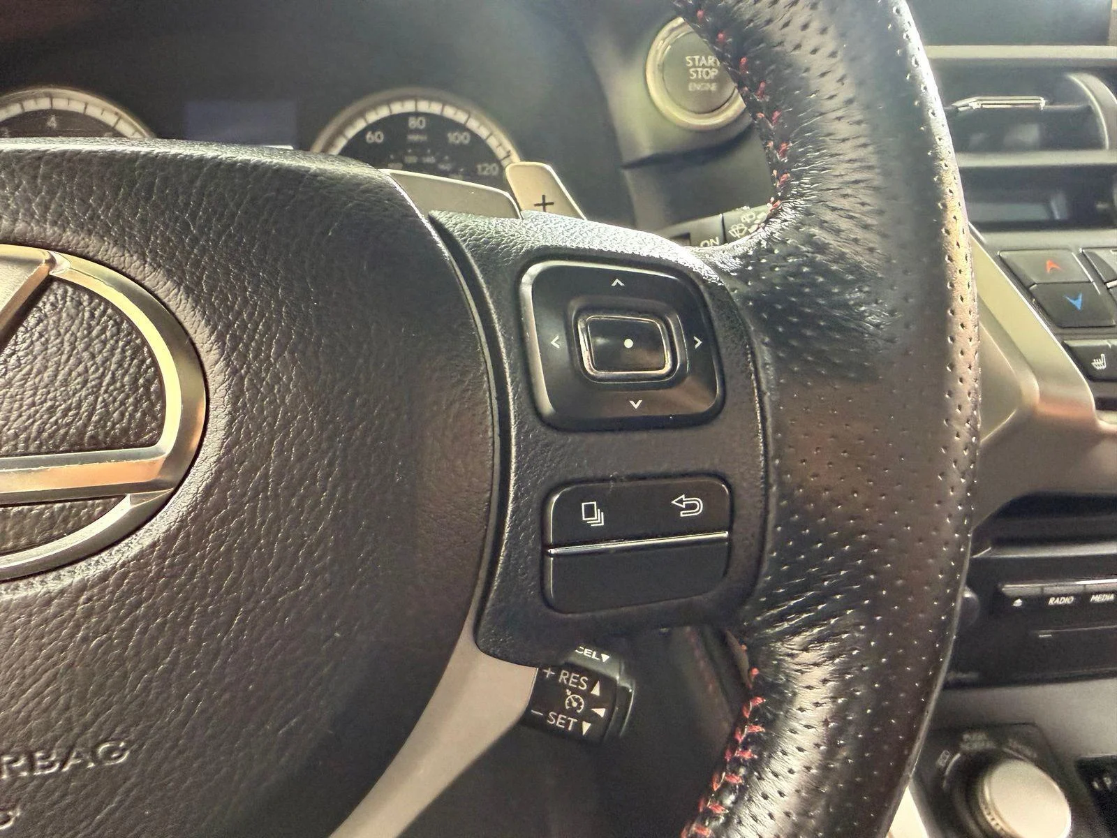 Used 2015 Atomic Silver Lexus F Sport image 21