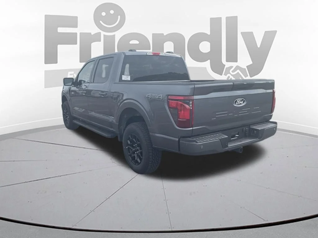 New 2026 Carbonized Gray Metallic Ford XLT image 7