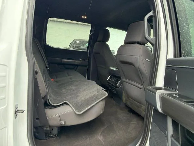 Certified Used 2023 Oxford White Ford  image 29