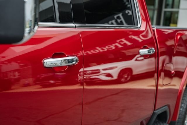 Used 2022 Cayenne Red GMC Denali image 18