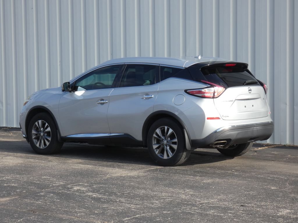 Used 2015 Silver Nissan SL image 38