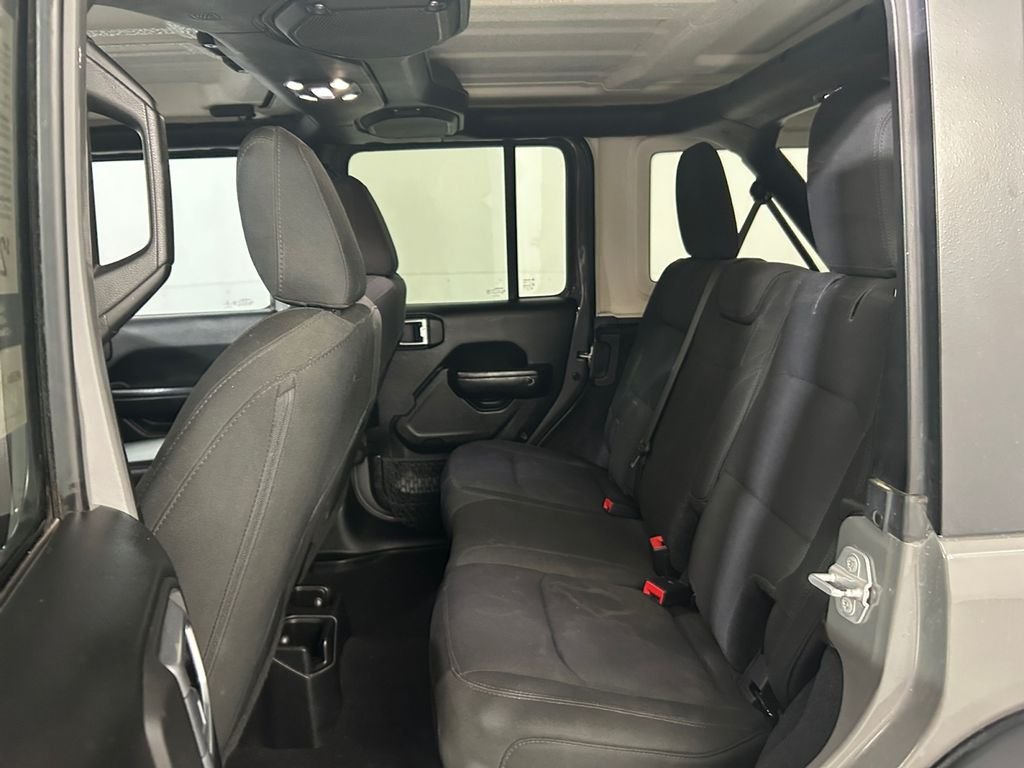 Used 2019 Gray Jeep Unlimited Sport S image 19
