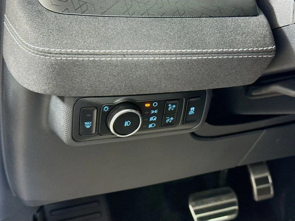 Used 2025 Shadow Black Ford GT image 15