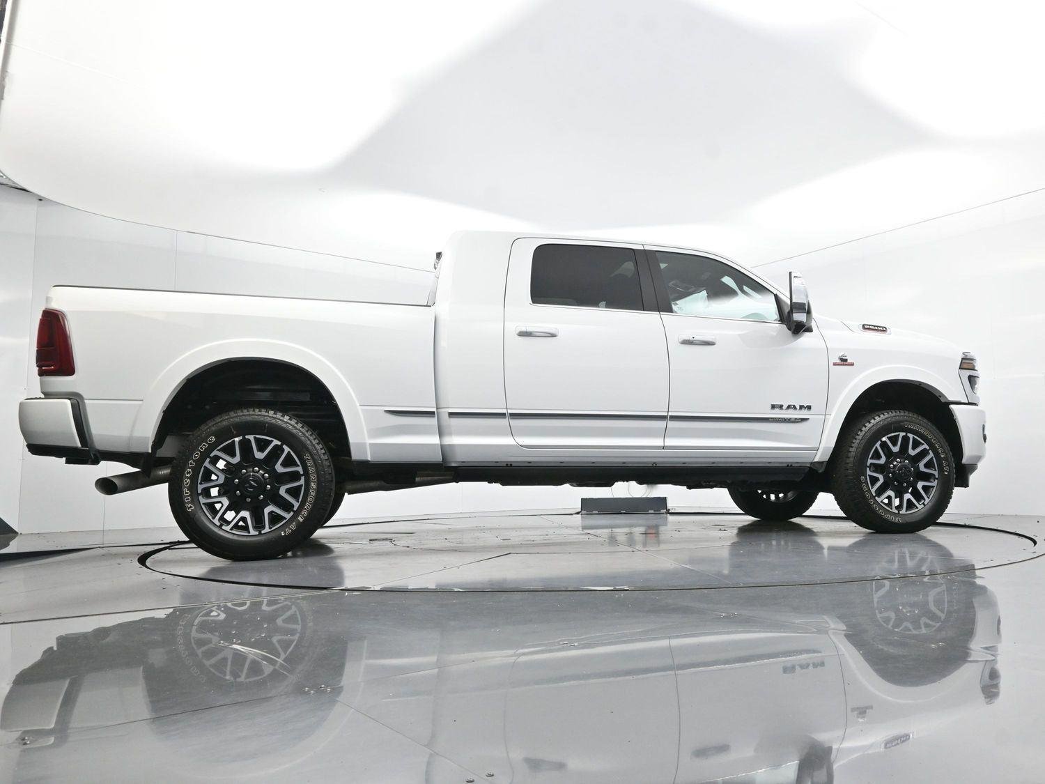Used 2025 White Ram Limited image 55