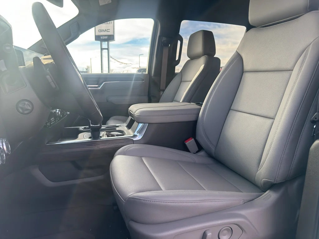 New 2026 Glacier White Tricoat GMC SLT image 13