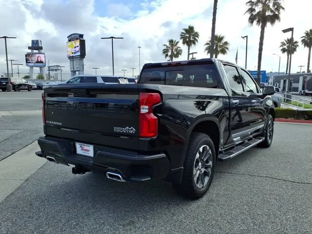 Used 2025 Black Chevrolet High Country image 8