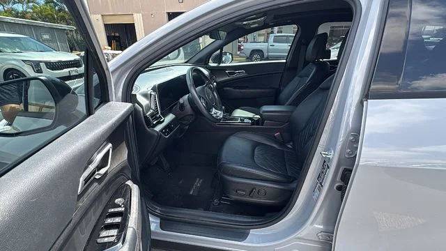 Used 2023 Gray Kia X-Line image 9