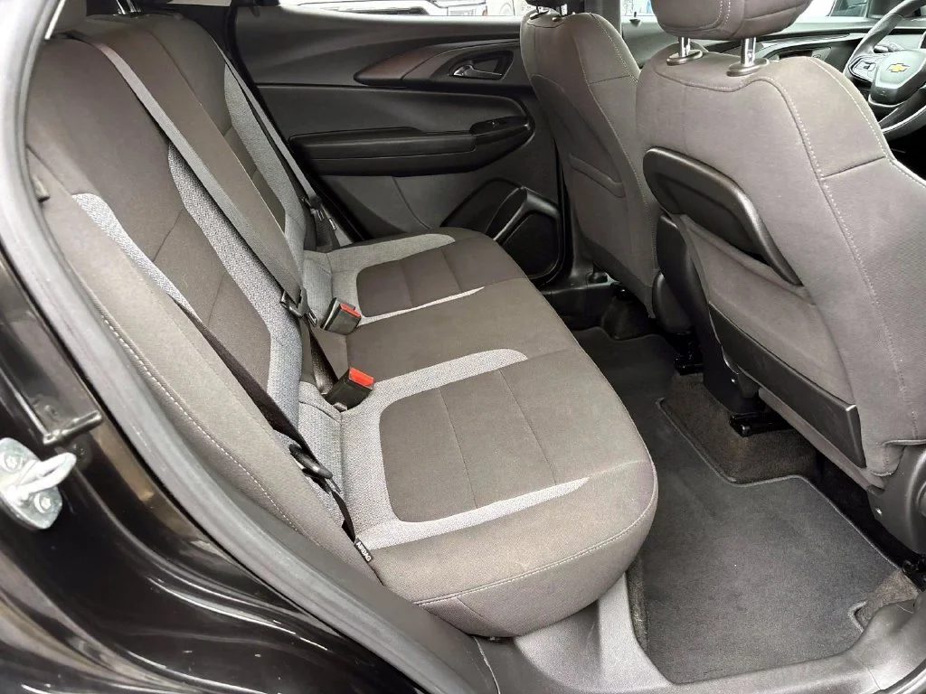 Used 2022 Black Metallic Chevrolet LT image 15