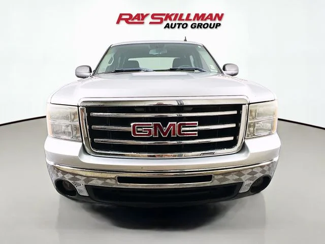 Used 2012 Silver GMC SL image 2