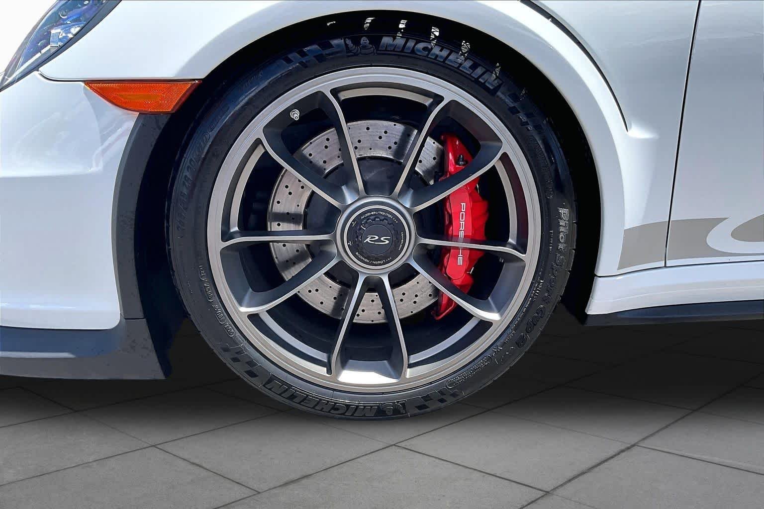 Used 2016 White Porsche GT3 RS image 9