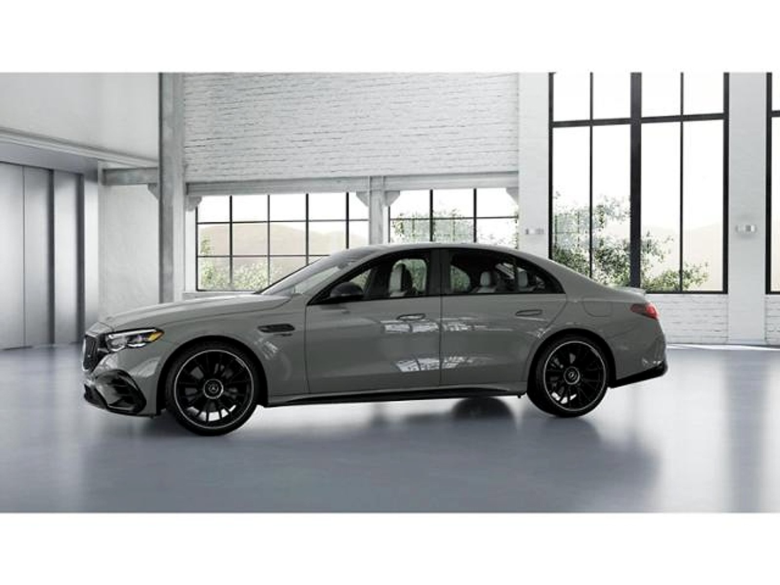 New 2027 MANUFAKTUR Alpine Grey Mercedes-Benz AMG® E 53 Hybrid image 35