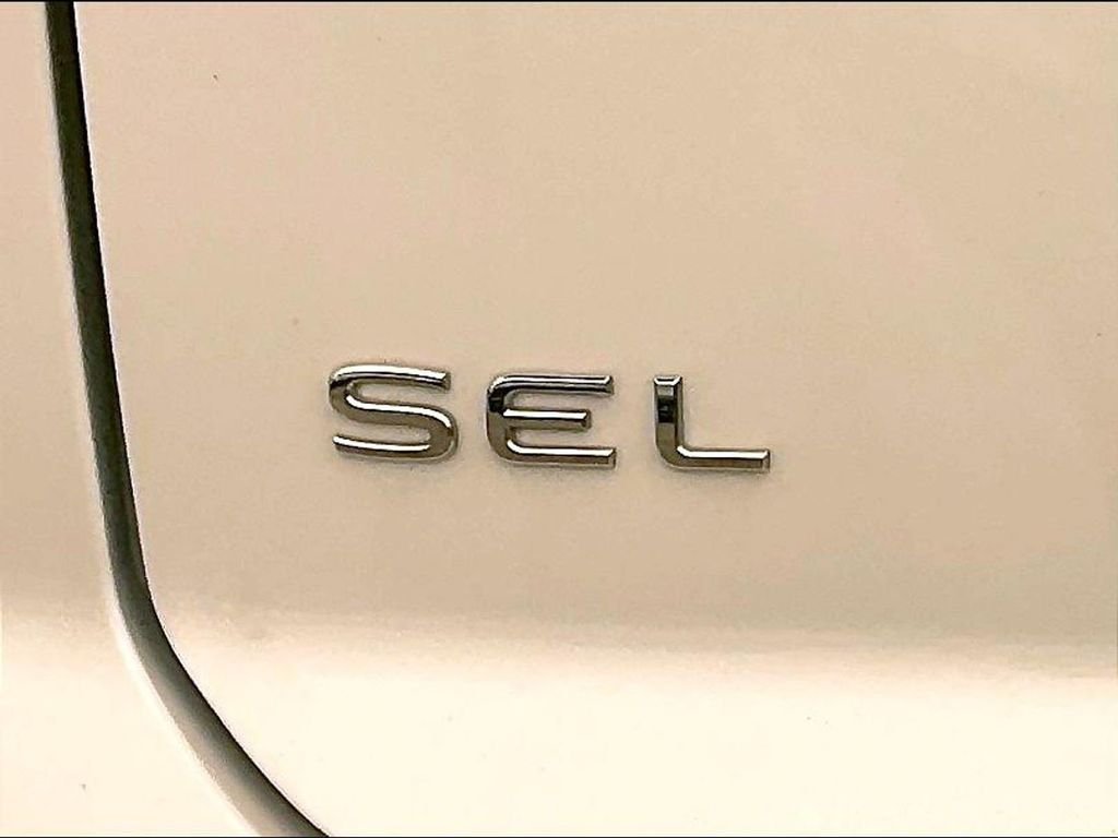 Used 2024 White Volkswagen 2.0T SEL Premium R-Line image 29