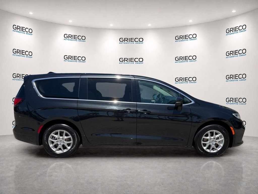 Used 2023 Black Chrysler Touring L image 8