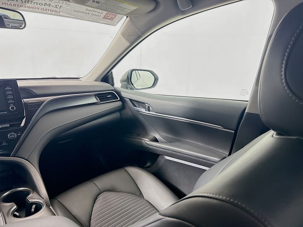 Used 2024 Ice Cap Toyota SE image 19