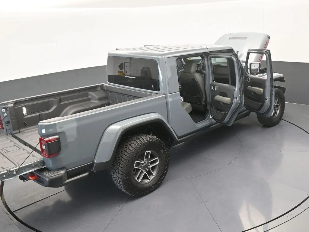 Used 2026 Anvil Clearcoat Jeep Mojave X image 75