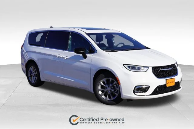 Certified Used 2026 White Chrysler Limited image 1