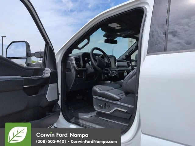 New 2026 Star White Metallic Tri-Coat Ford Platinum image 9