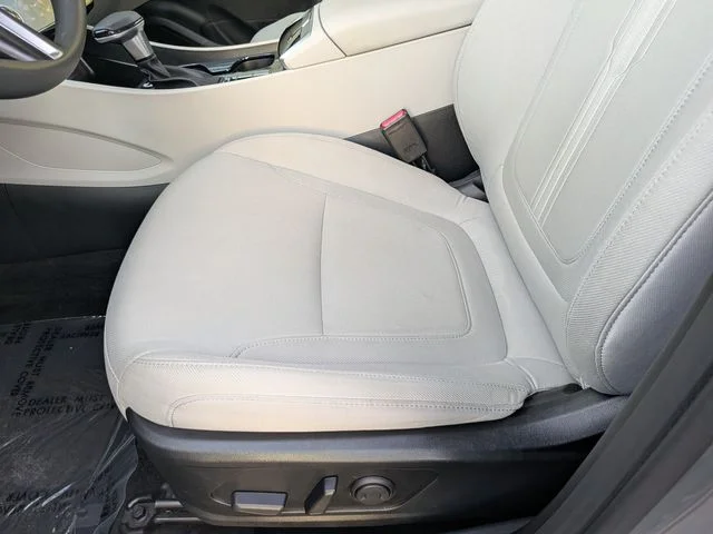 Used 2025 Gray Hyundai SEL image 19