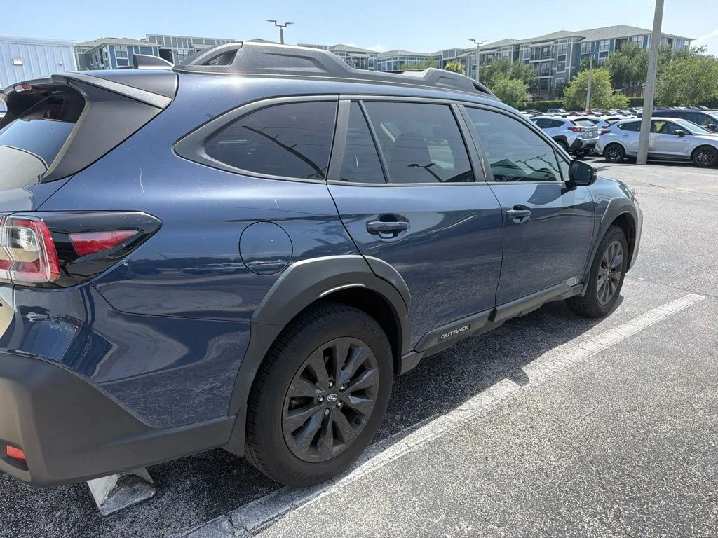 Used 2023 Blue Subaru Onyx Edition image 4
