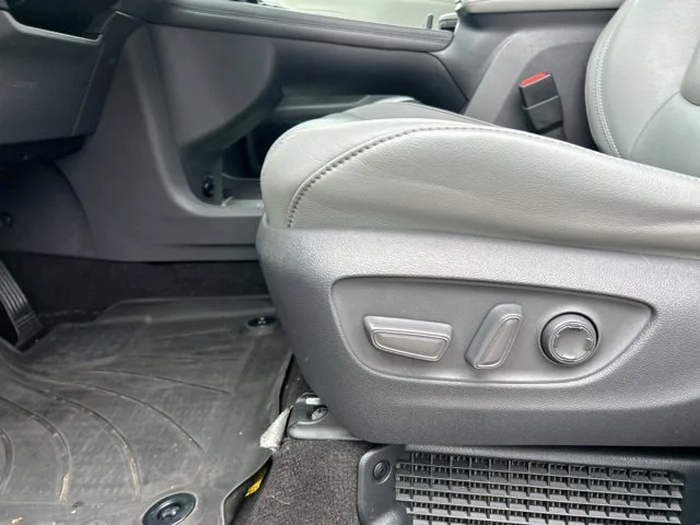 2021 Toyota Sienna Limited - Photo 34