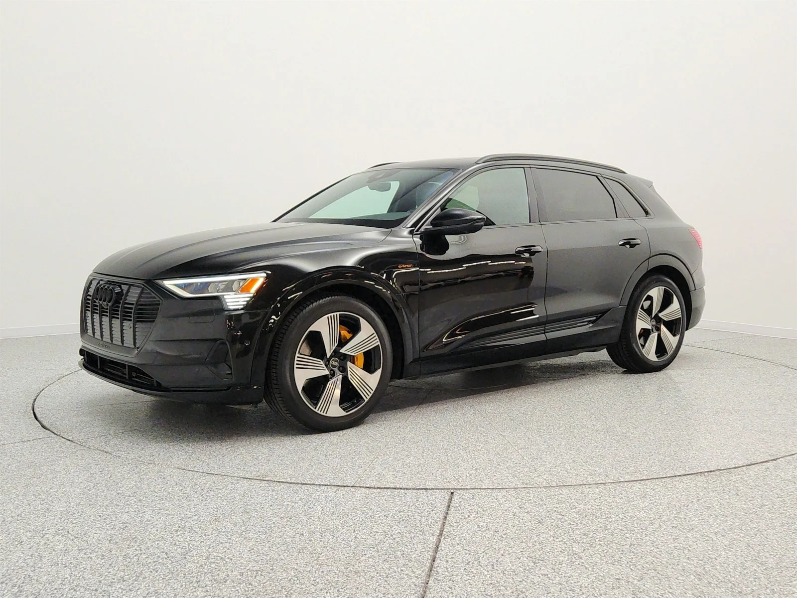 2022 Audi e-tron 95 kWh Premium Plus quattro's photo