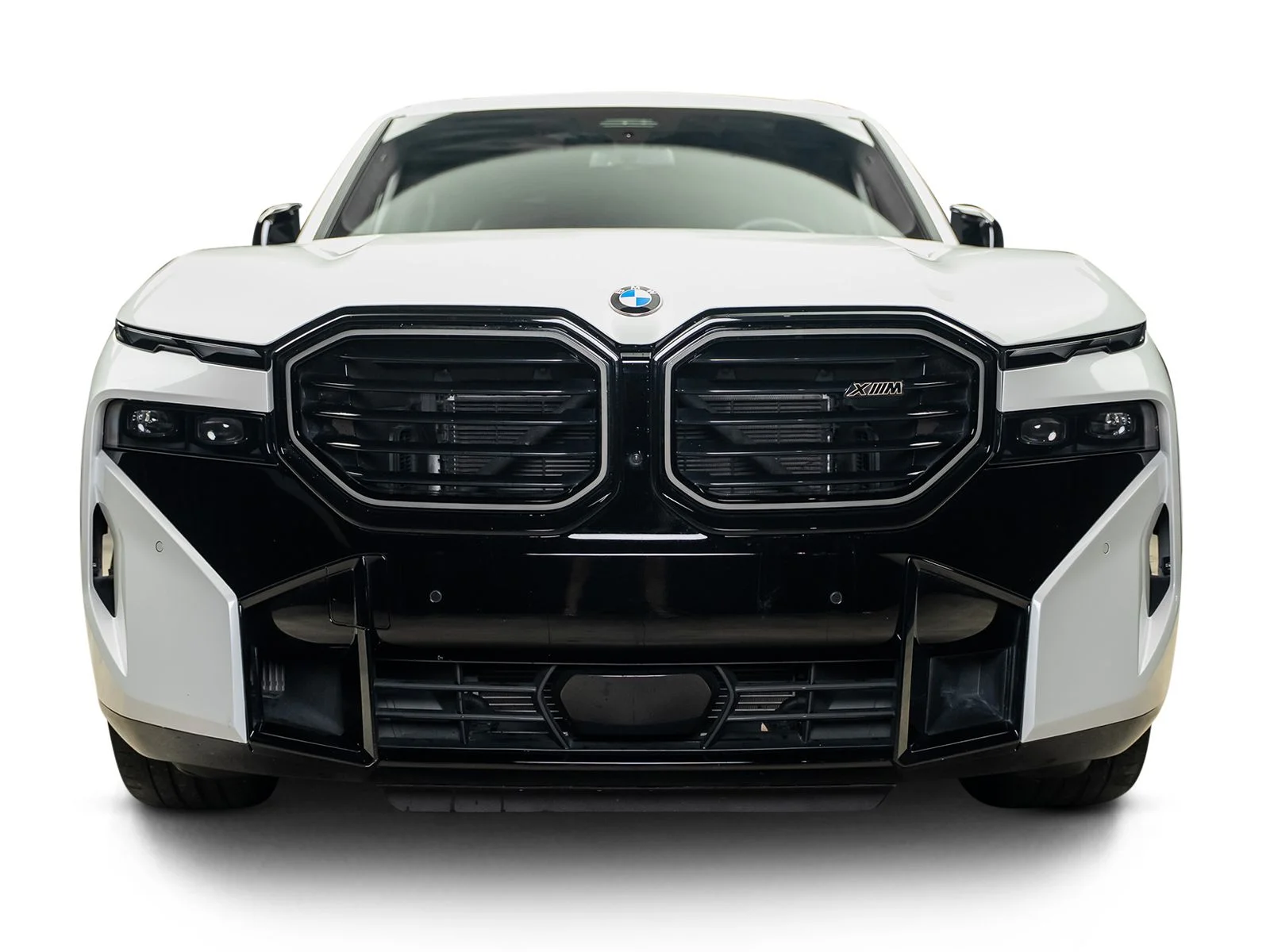 Used 2023 White BMW Base image 8