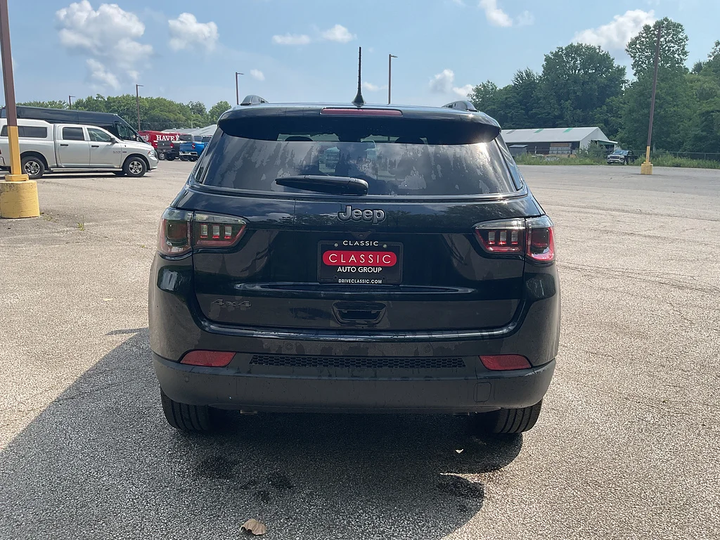 New 2026 Diamond Black Crystal Pearlcoat Jeep Limited Altitude image 6