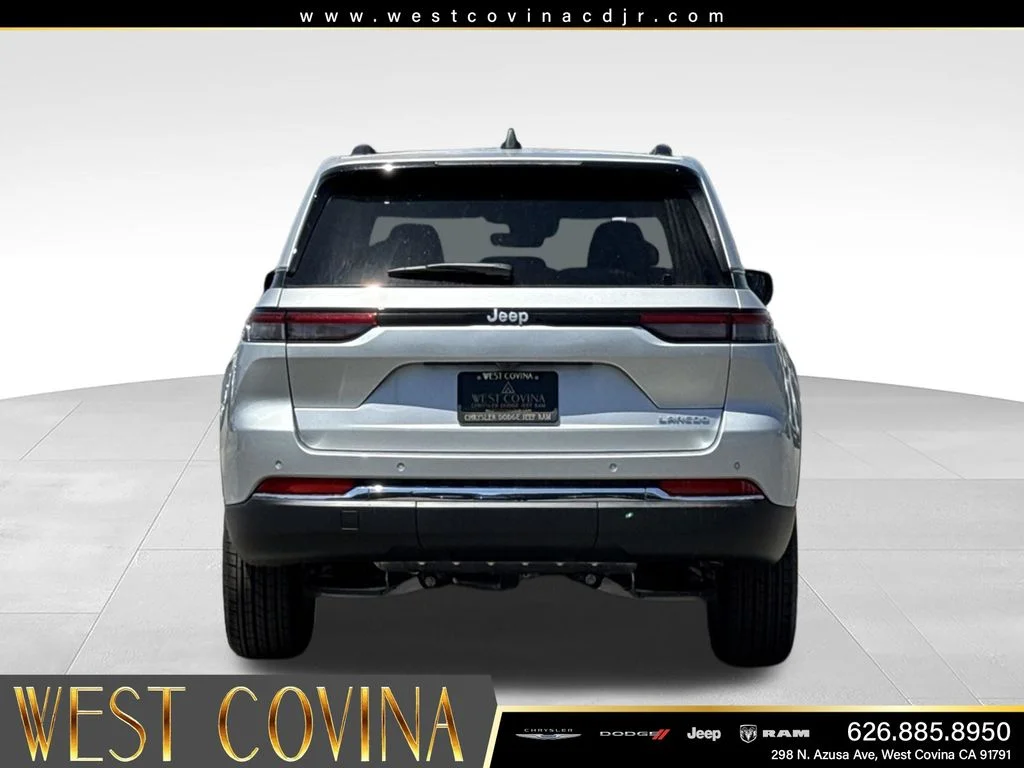 New 2026 Silver Zynith Exterior Paint Jeep  image 9