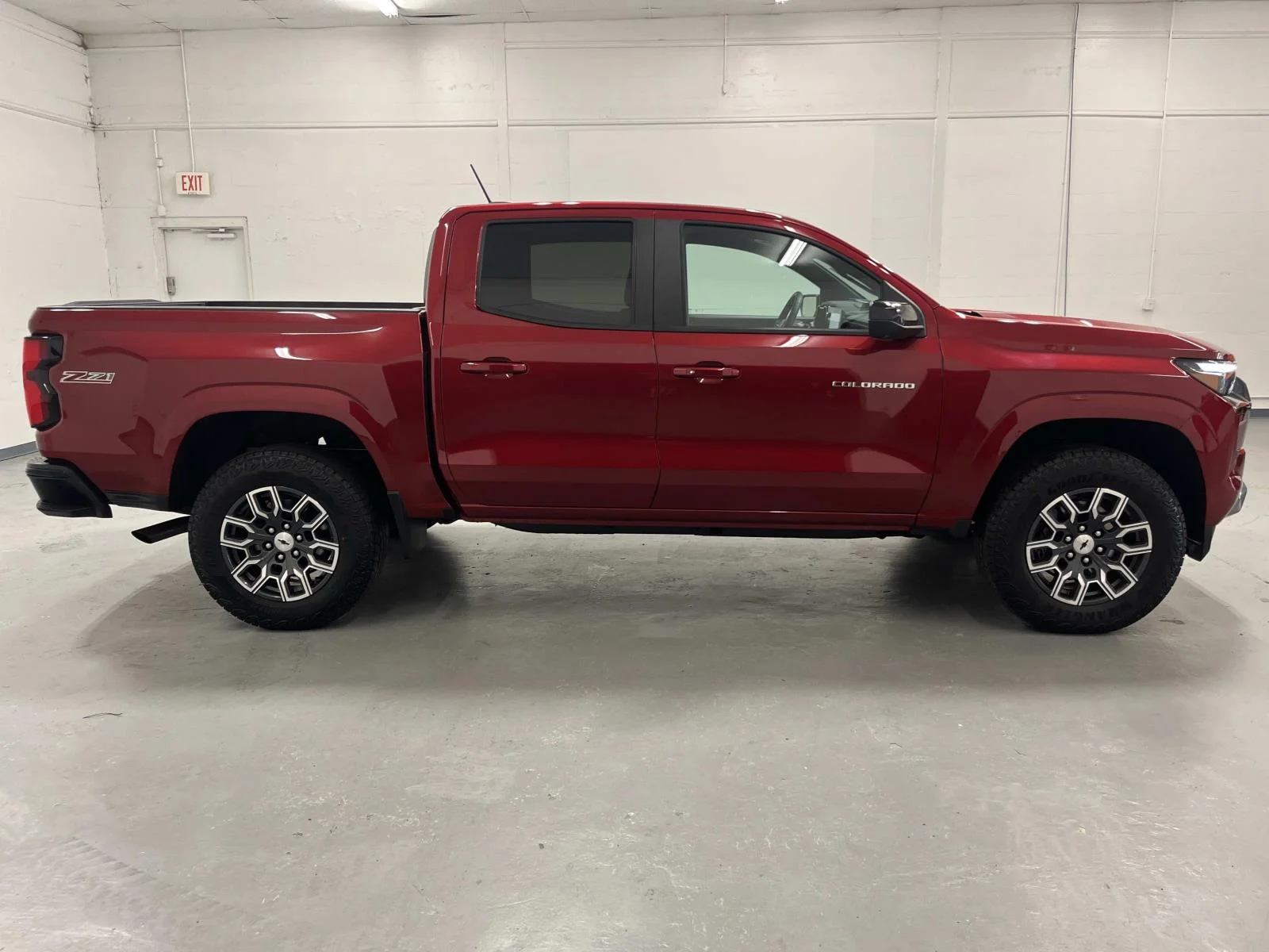 Used 2024 Radiant Red Tintcoat Chevrolet Z71 image 5