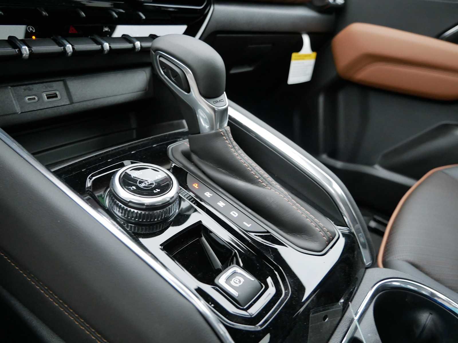2026 GMC Canyon AT4 - Photo 22