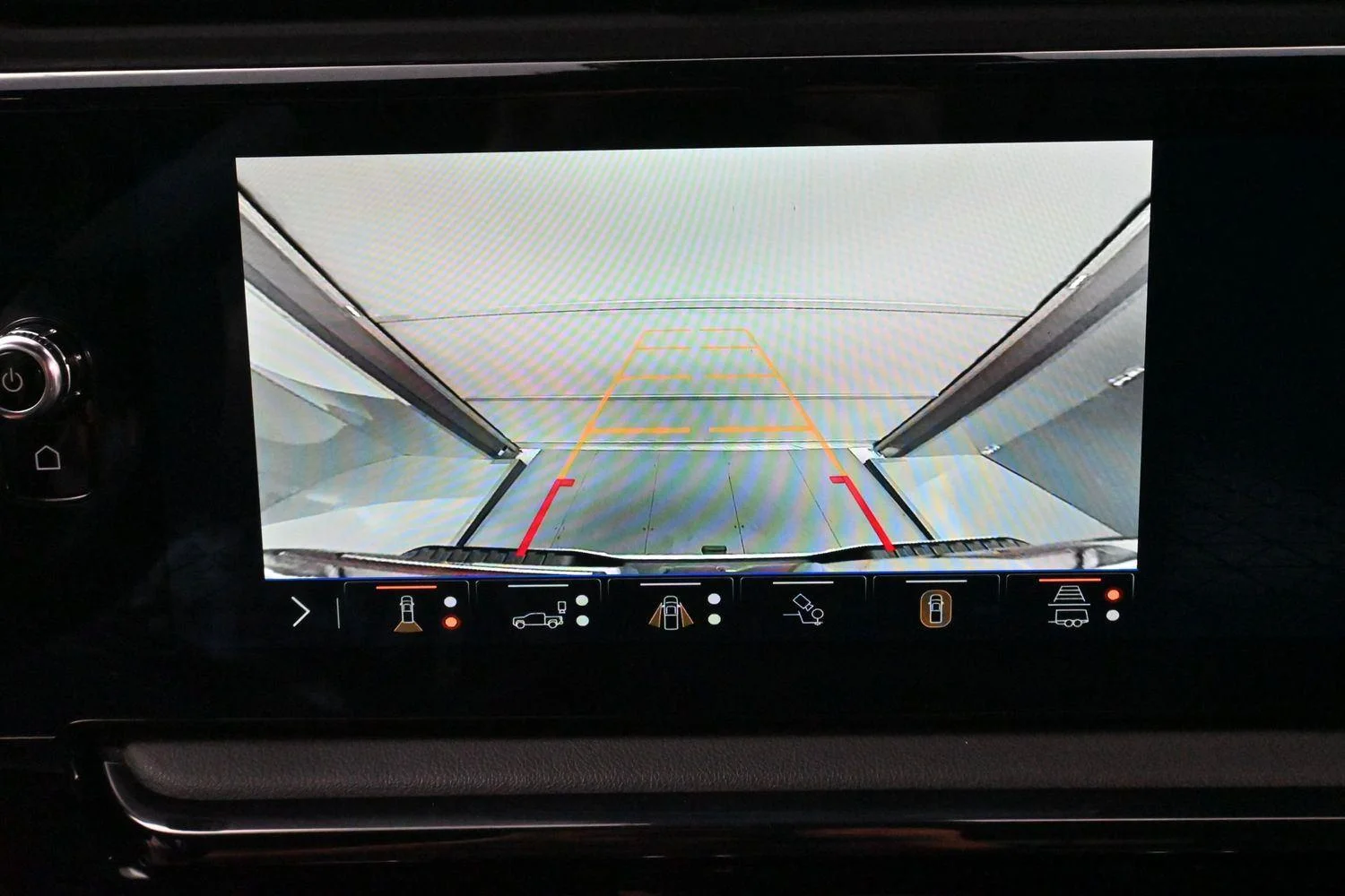 Used 2024 Summit White GMC AT4 image 23