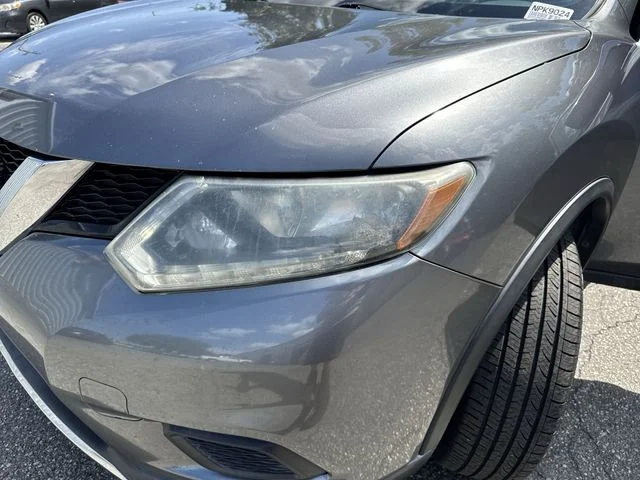 Used 2016 Gray Nissan SV image 31