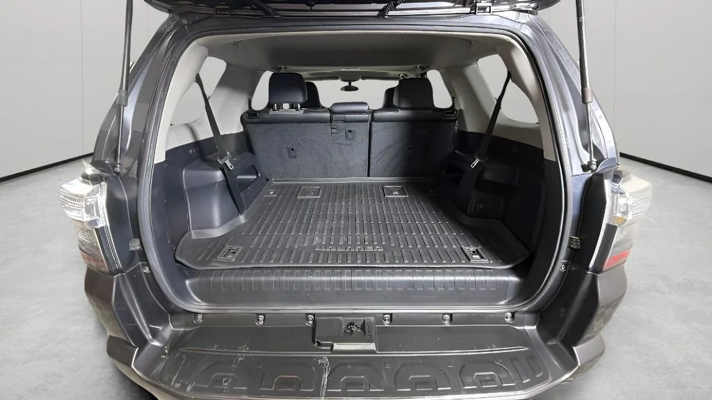Used 2017 Gray Toyota SR5 image 28