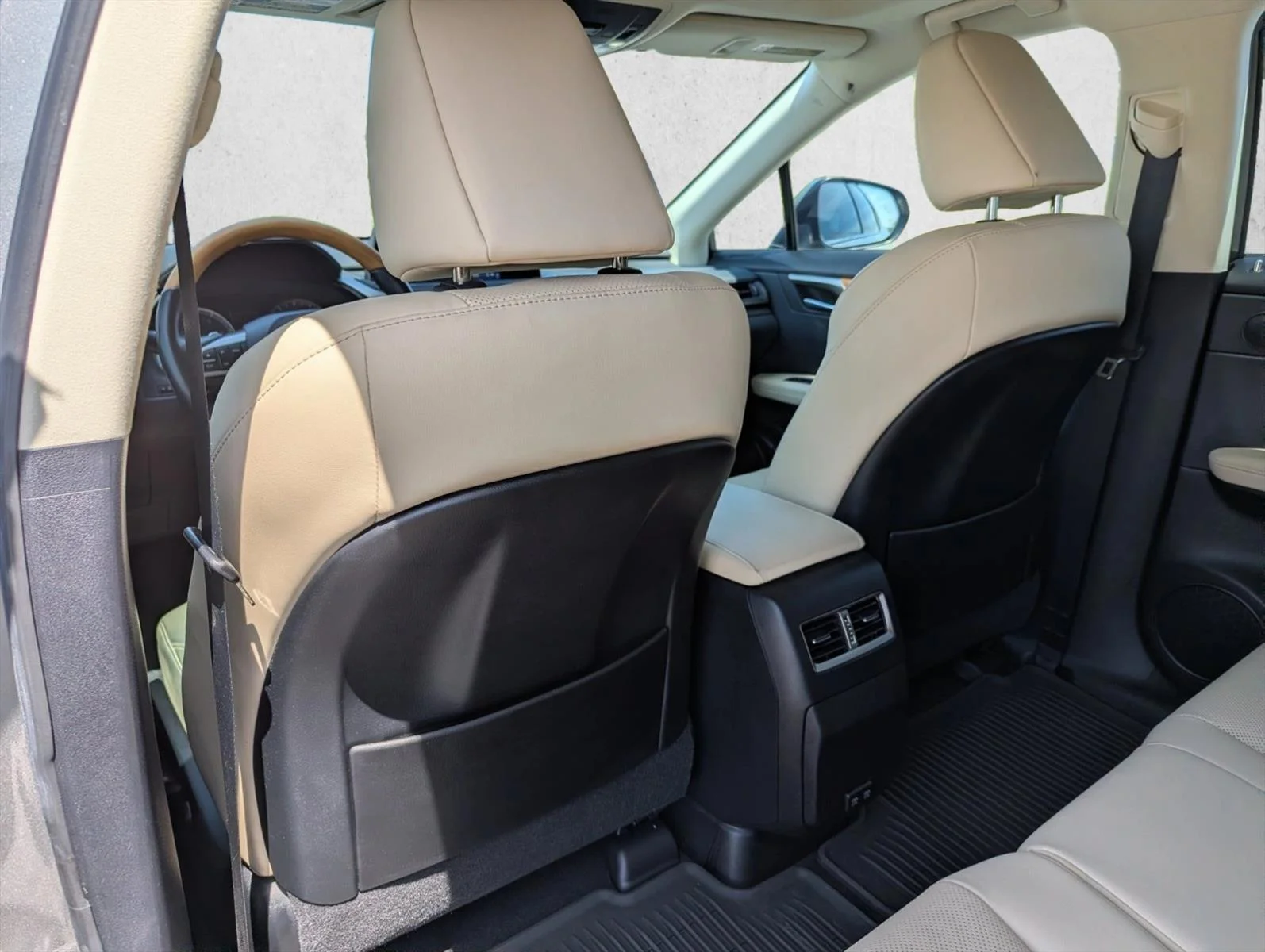 Used 2022 Atomic Silver Lexus RX 350 image 24