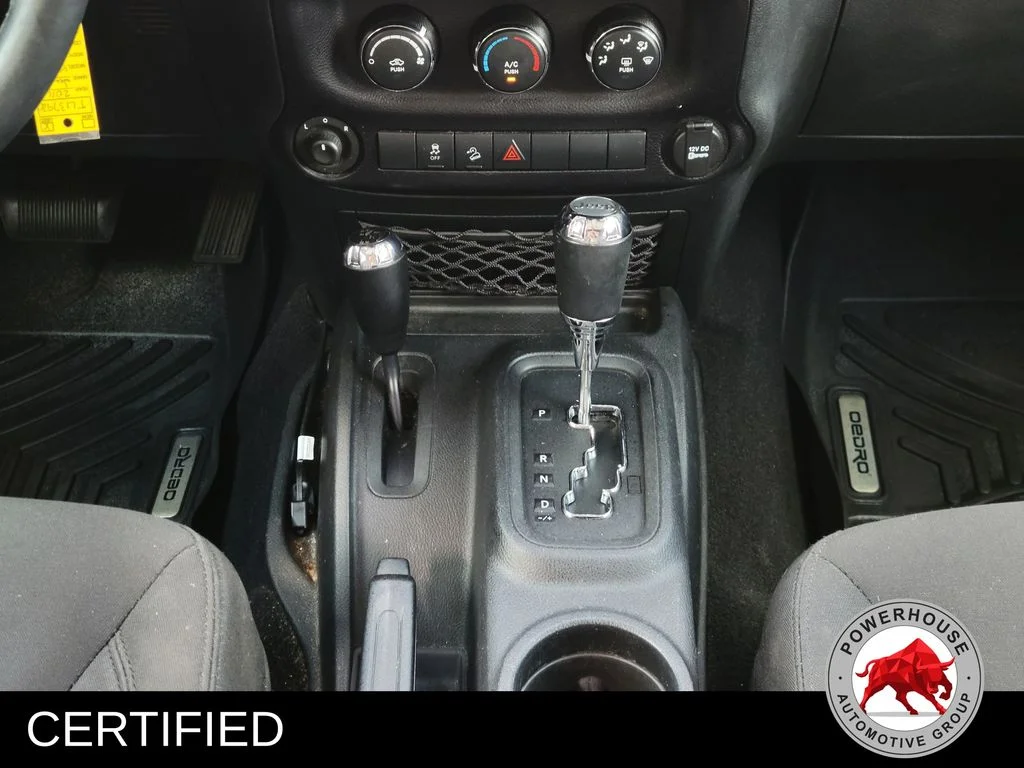 Used 2016 Silver Jeep Unlimited Sport image 23