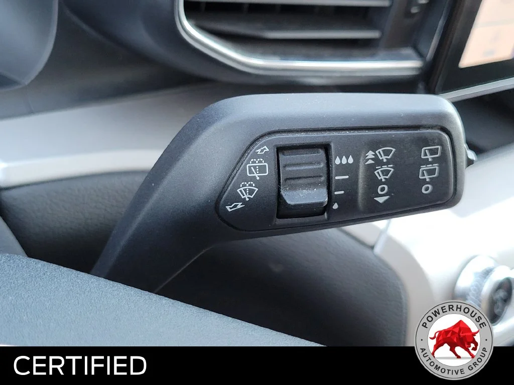 Used 2023 Black Ford XLT image 33