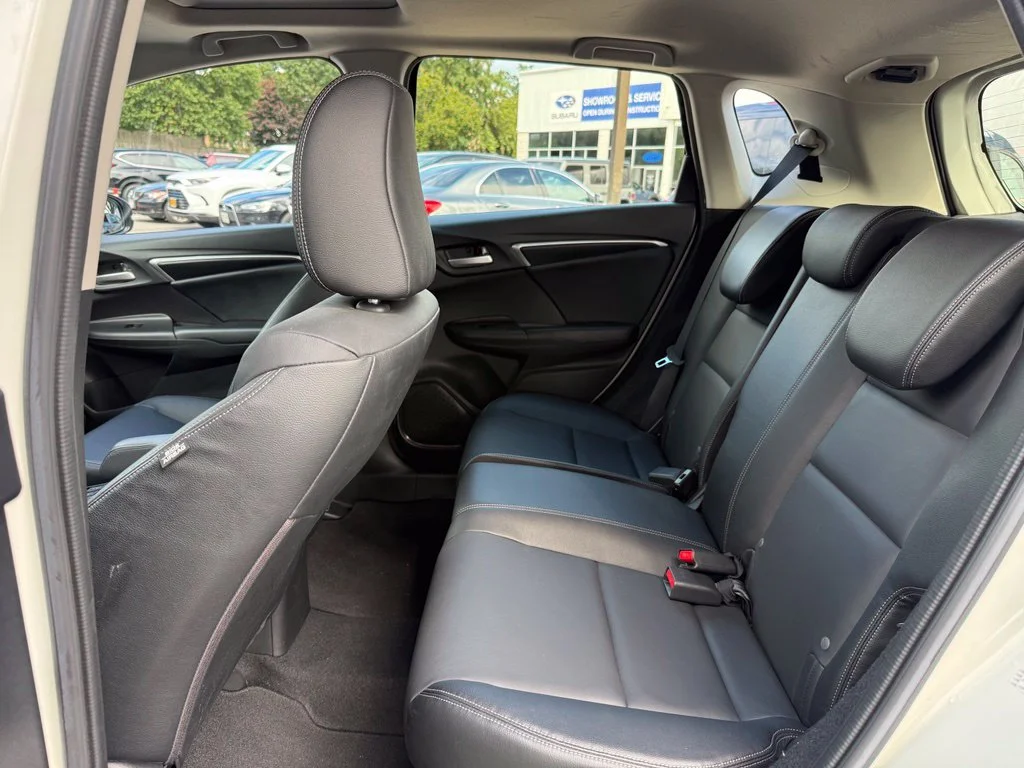 Used 2017 White Orchid Pearl Honda EX-L image 24