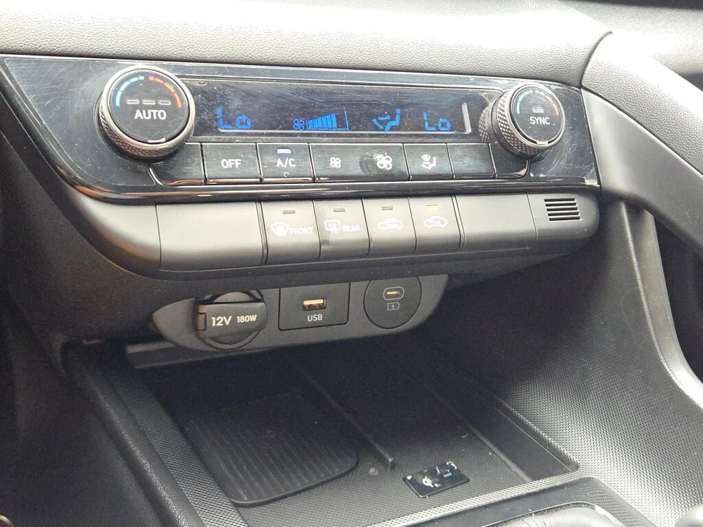 Used 2026 Gray Hyundai SEL Sport image 21