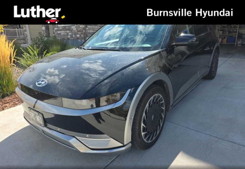 Used 2024 Abyss Black Hyundai Limited image 1