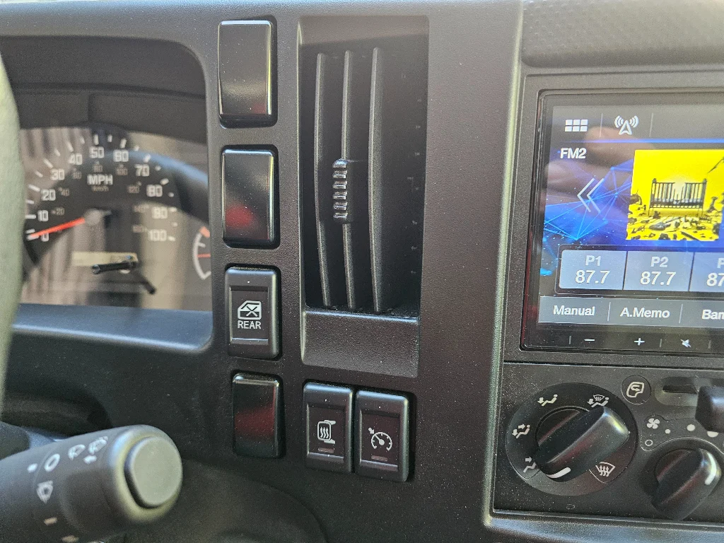 New 2026 WHITE Isuzu  image 37