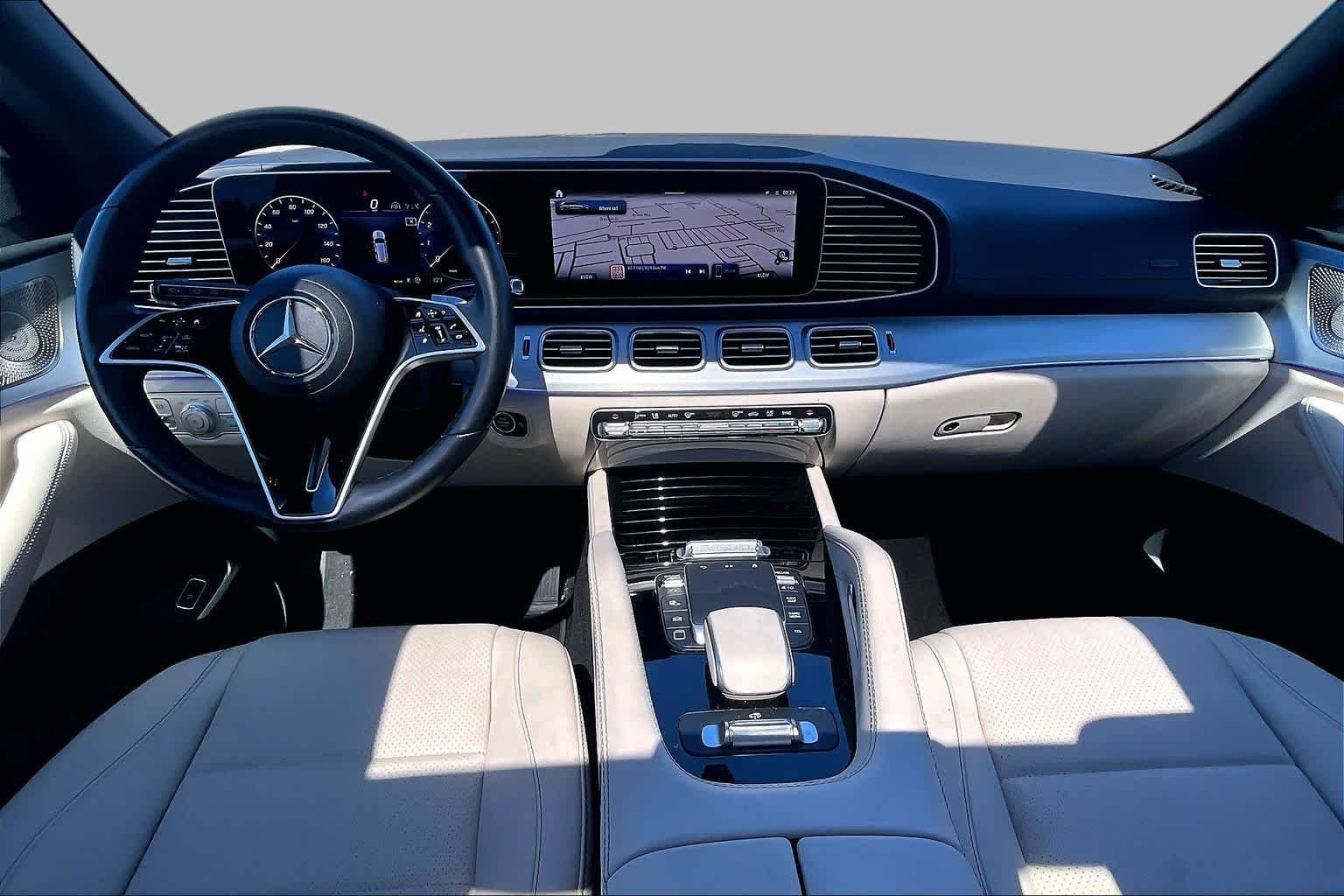 Used 2025 Polar White Mercedes-Benz GLS 450 image 16