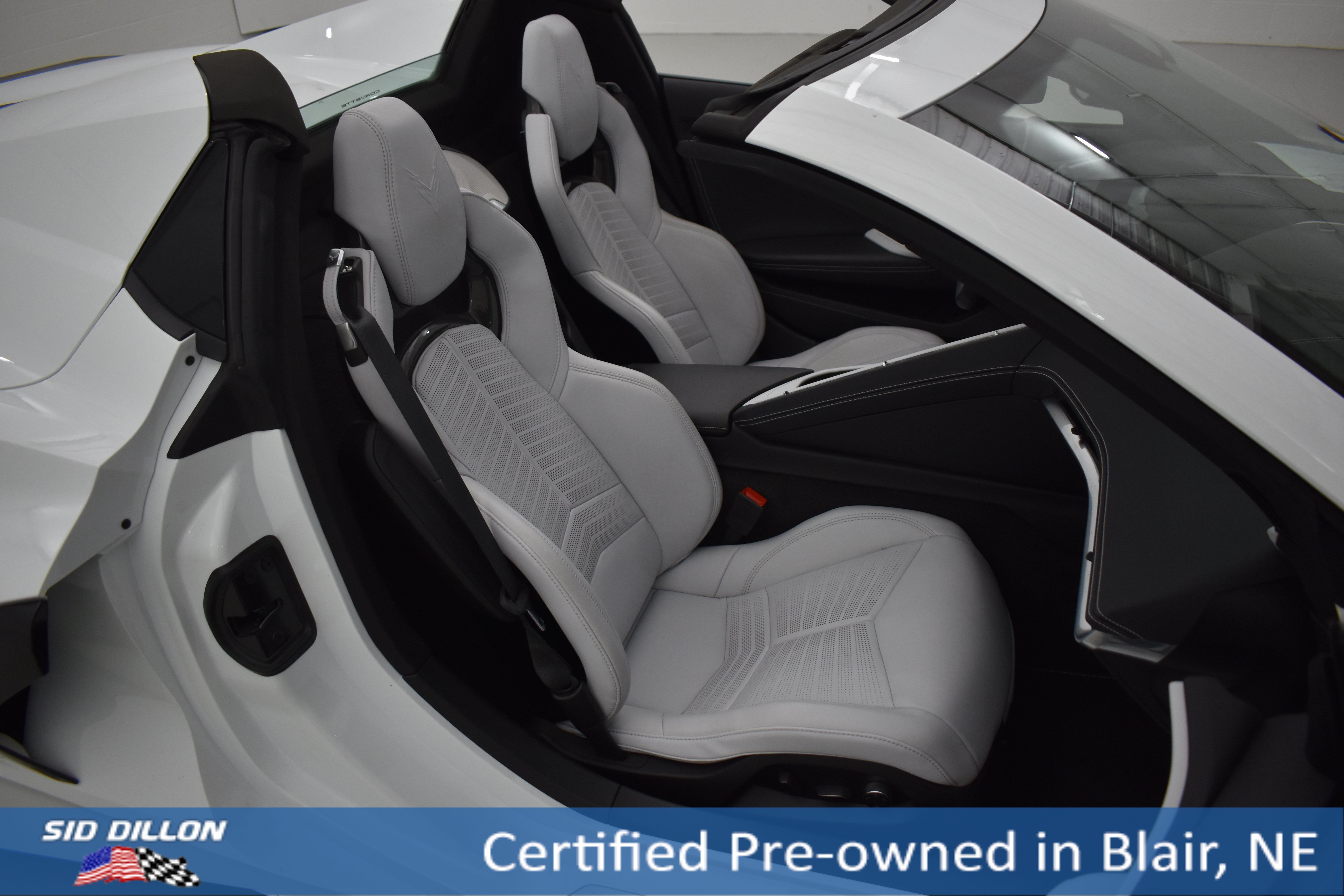 Used 2024 Arctic White Chevrolet 2LT image 8