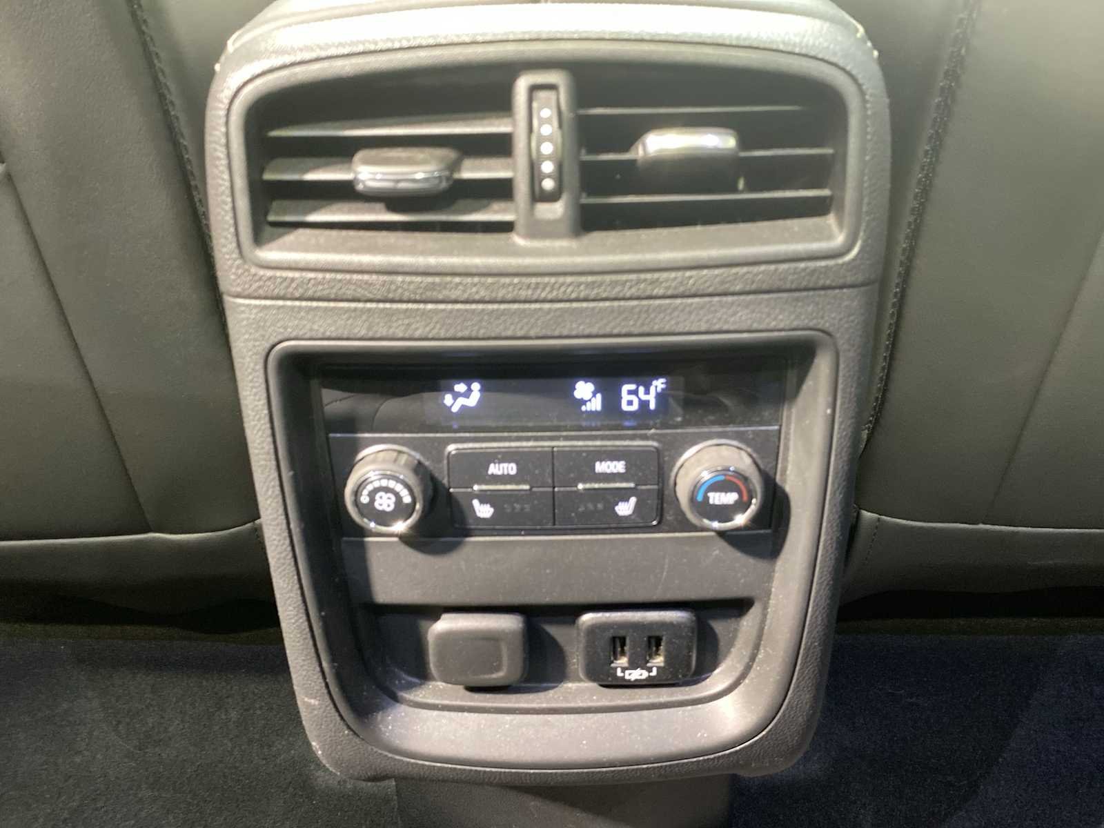 Used 2017 Ebony Twilight Metallic Buick Essence image 25