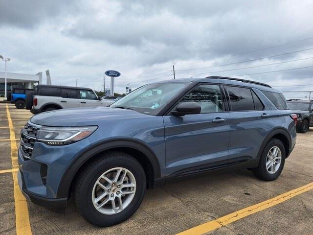 New 2026 Vapor Blue Metallic Ford Active image 9