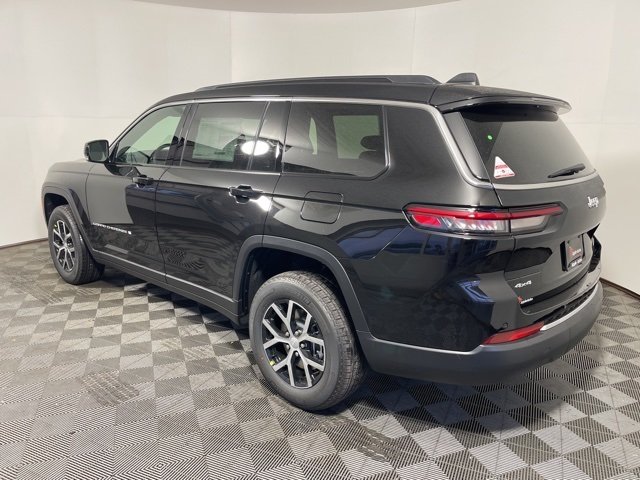 2025 Jeep Grand Cherokee Limited photo 4