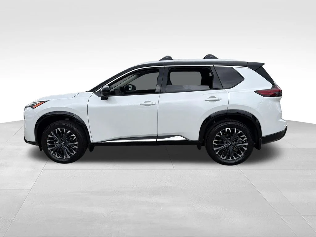 New 2026 Everest White Pearl TriCoat / Super Black Two-tone Nissan Platinum image 4
