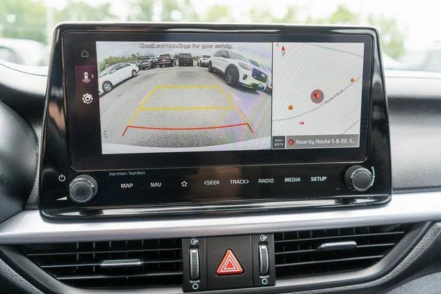 Used 2023 White Kia GT-Line image 26