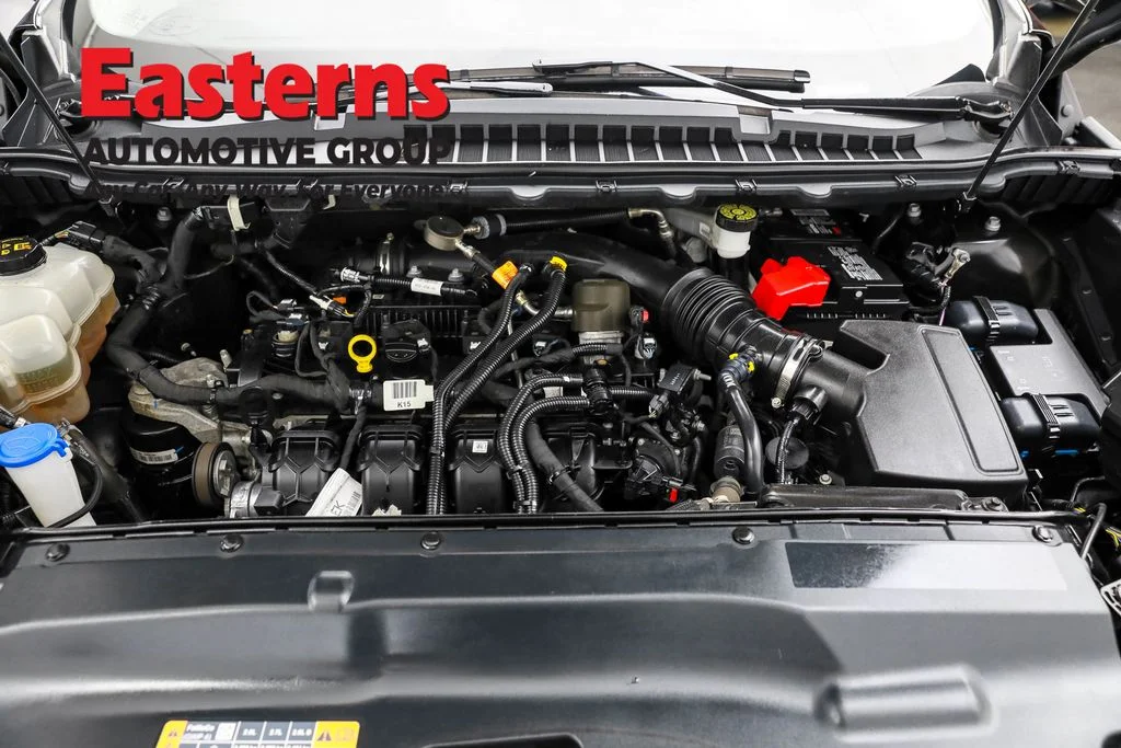 Used 2022 Black Ford SEL image 7
