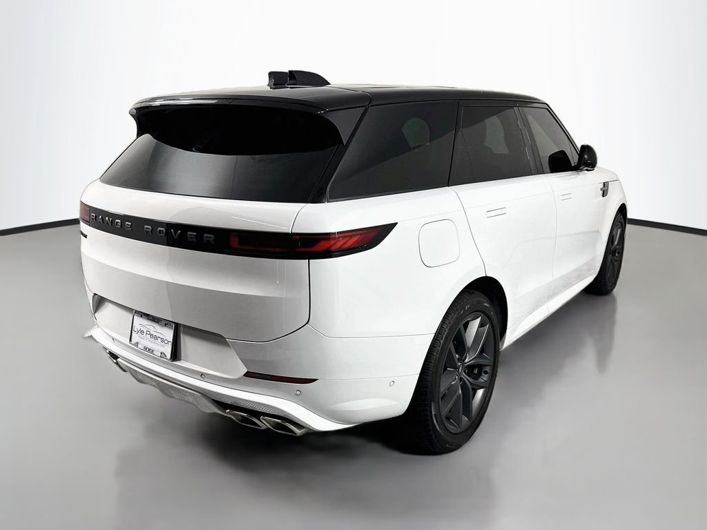 Used 2025 White Land Rover Dynamic SE image 9